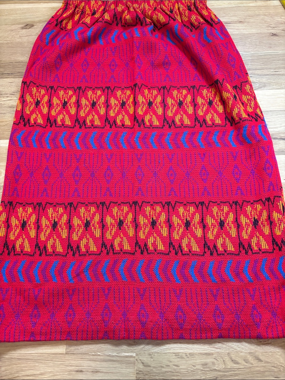 Vibrant Red Patterned Knit Maxi Skirt - Picture 11 of 13